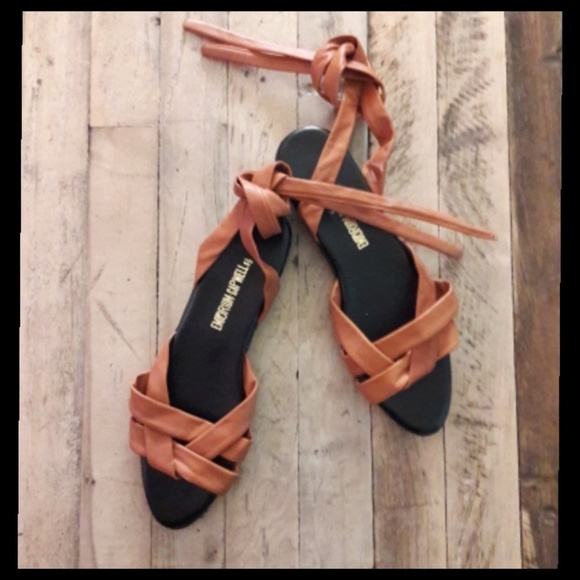 Vintage Shoes - Gorgeous vintage leather ankle tie sandals!